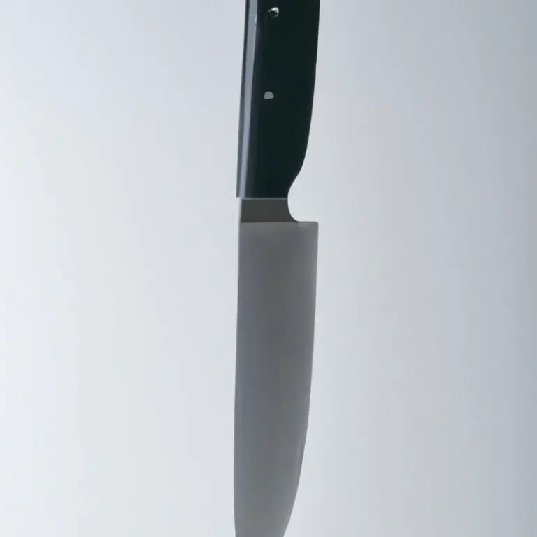 What Are The Key Features Of a Chef Knife For Professional Use? Explained